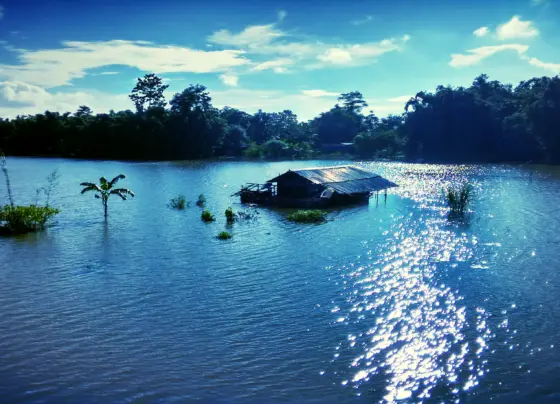 Floods in the Northeast… Heavy rain breaks 132-year record