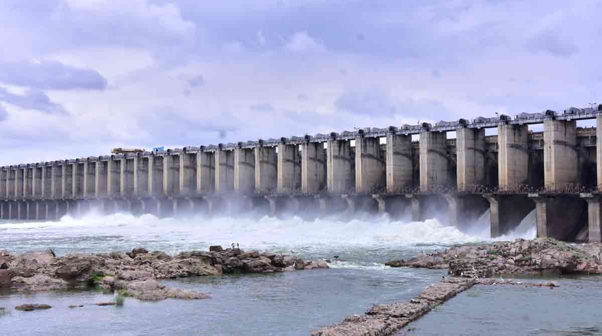 Jurala in danger… could be swept away at any moment..?