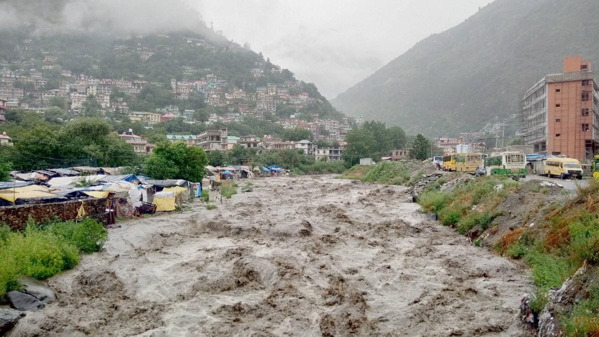 Flash floods again in Jammu and Kashmir..