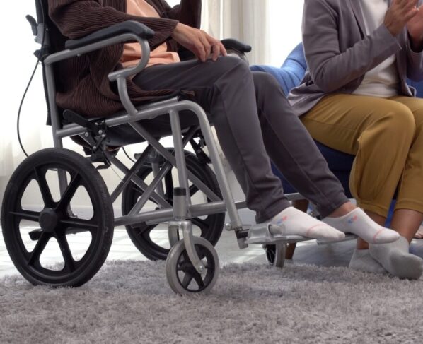 What is paralysis? What are its symptoms?
