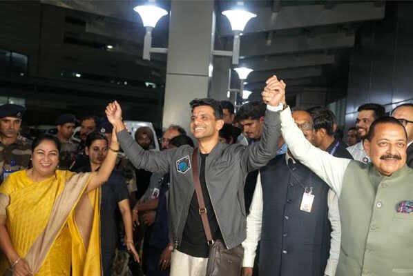 Ssace hero Subhanshu Shakla arrives in India..