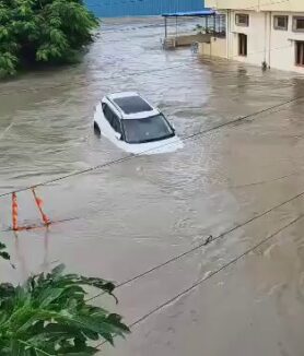 Heavy floods in Kamareddy, 6 missing
