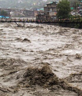 Himachal Pradesh in danger.. Flood disaster in Kullu-Manali
