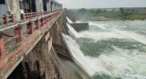 Musi River becomes violent.. Seven gates lifted, water released