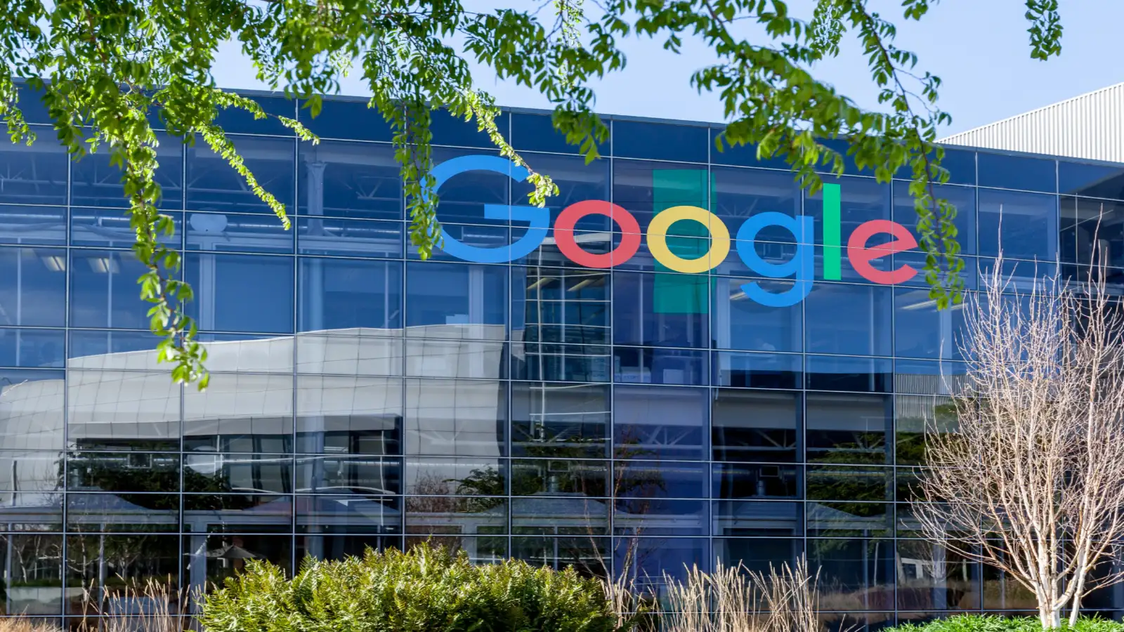 Big shock for Google employees.. Layoffs begin again