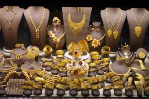 Good news for gold lovers.. Huge discount in December..!